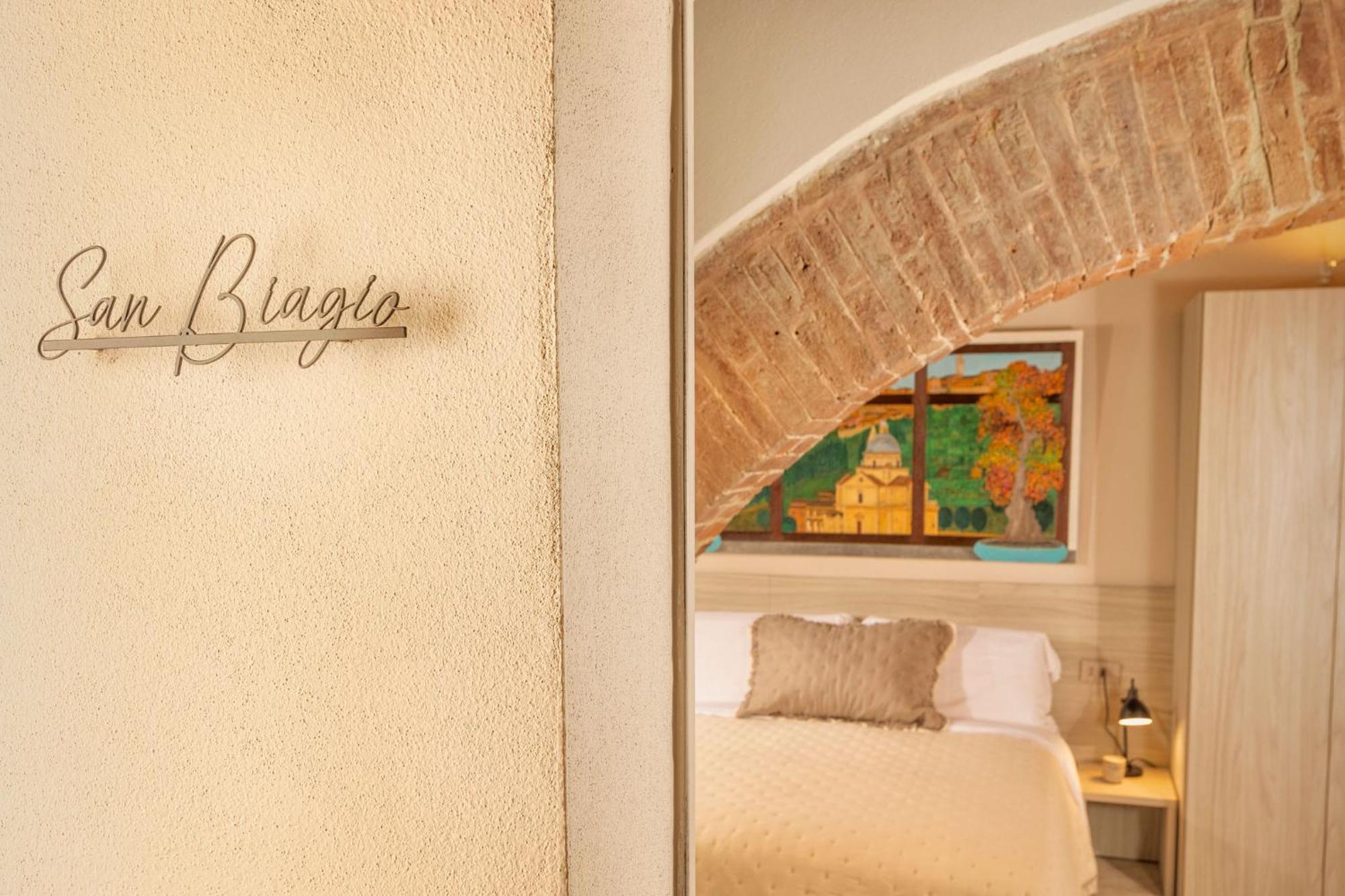 Palazzo Falcinelli Luxury Room In Montepulciano Center With Air Conditioning And Elevator Eksteriør bilde