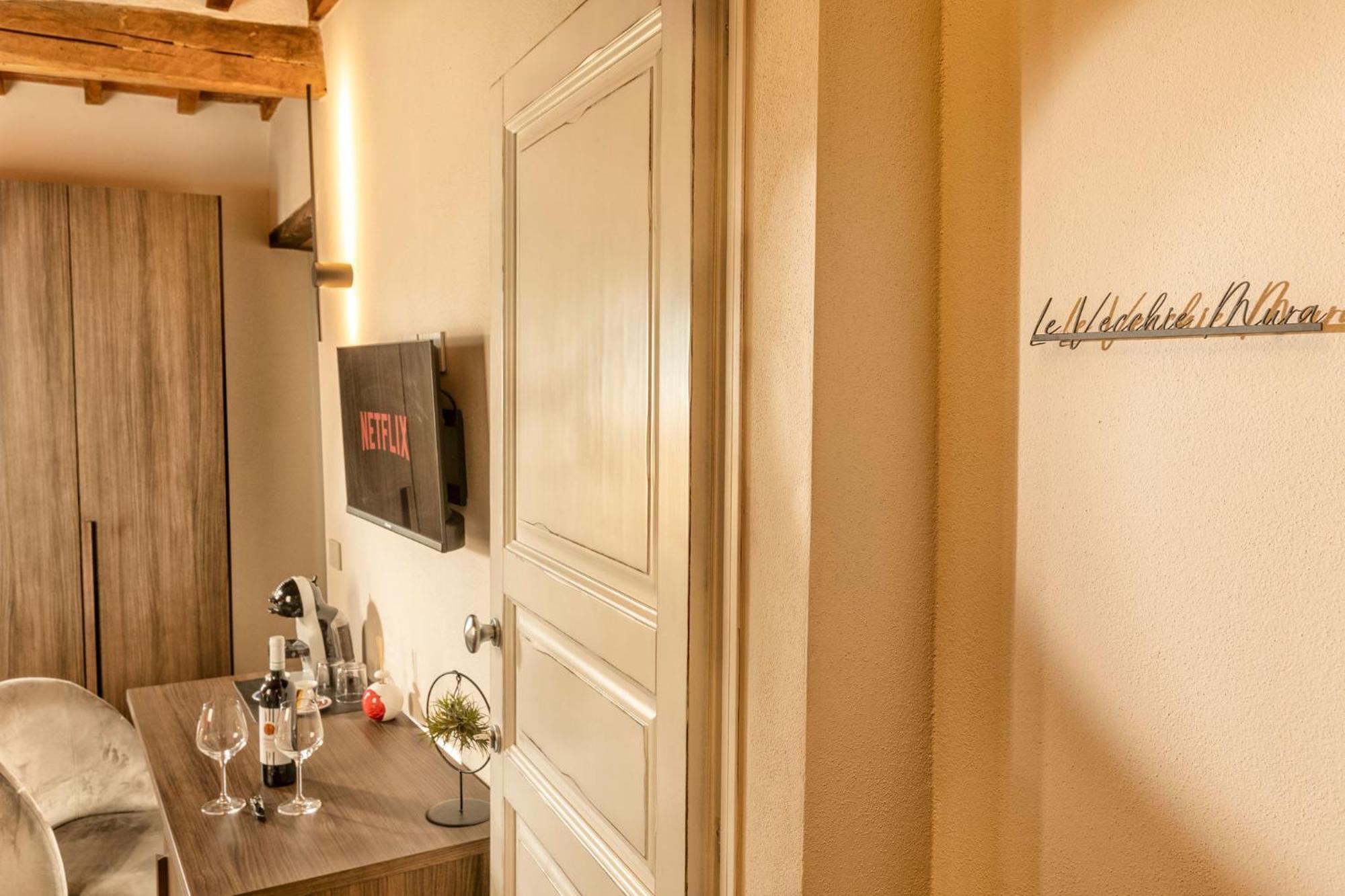 Palazzo Falcinelli Luxury Room In Montepulciano Center With Air Conditioning And Elevator Eksteriør bilde