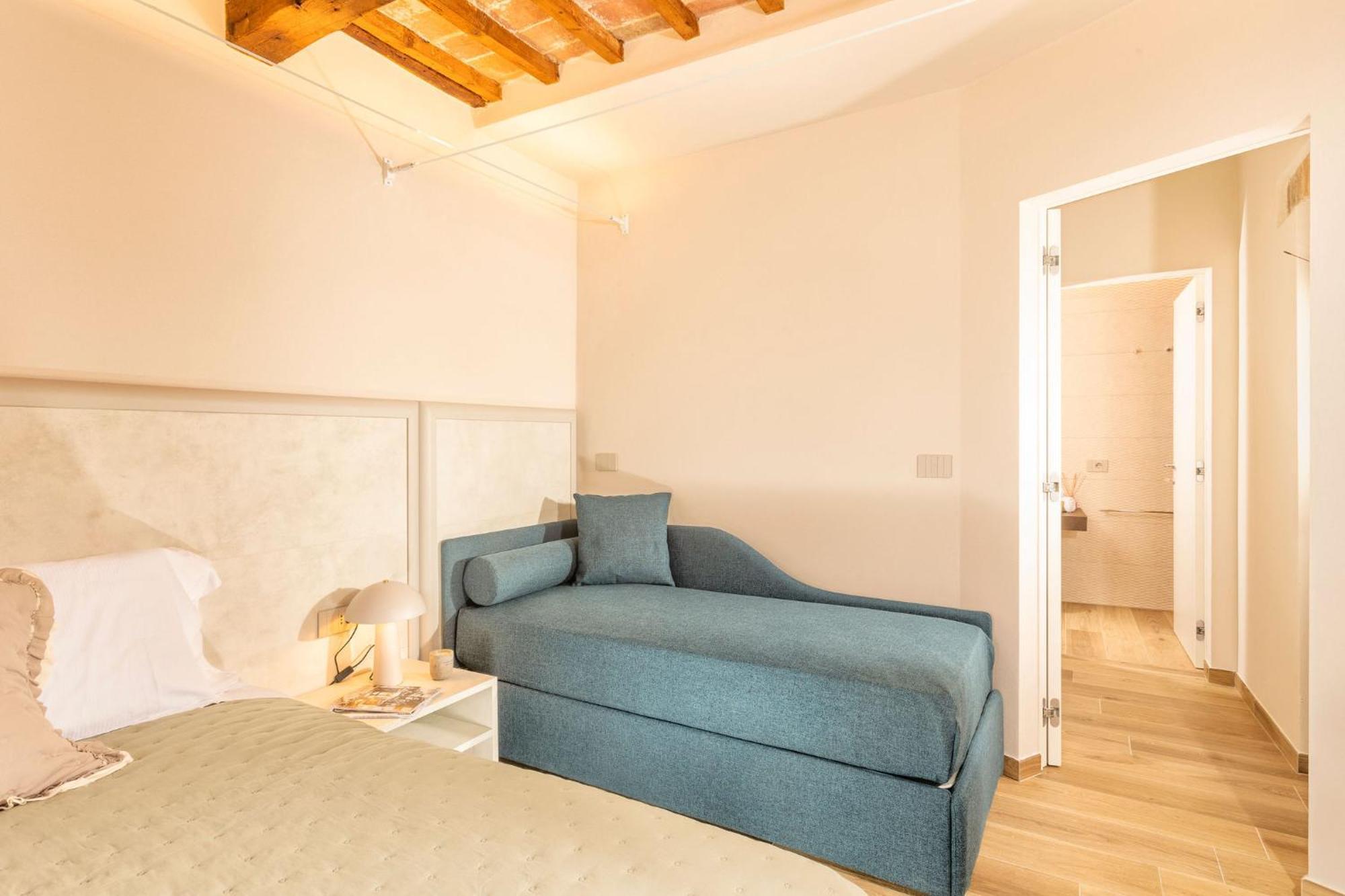Palazzo Falcinelli Luxury Room In Montepulciano Center With Air Conditioning And Elevator Eksteriør bilde