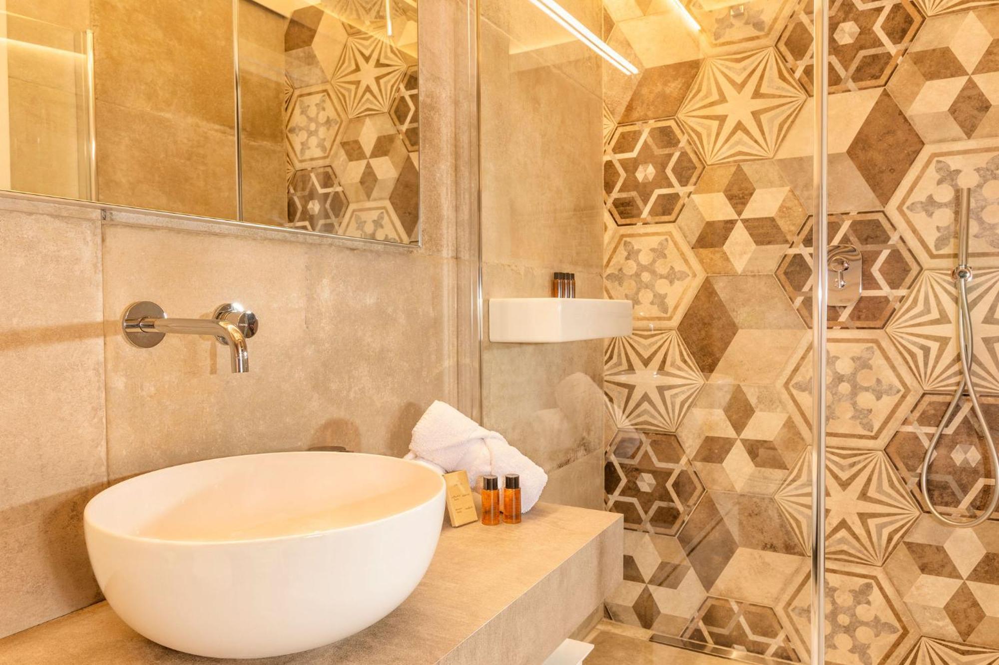 Palazzo Falcinelli Luxury Room In Montepulciano Center With Air Conditioning And Elevator Eksteriør bilde