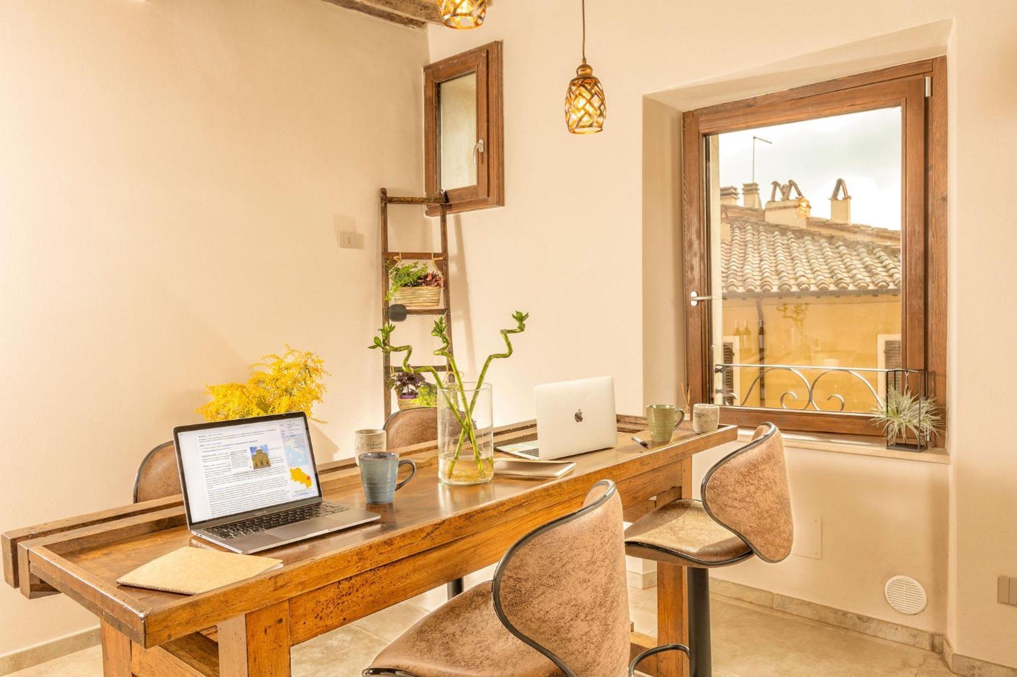 Palazzo Falcinelli Luxury Room In Montepulciano Center With Air Conditioning And Elevator Eksteriør bilde