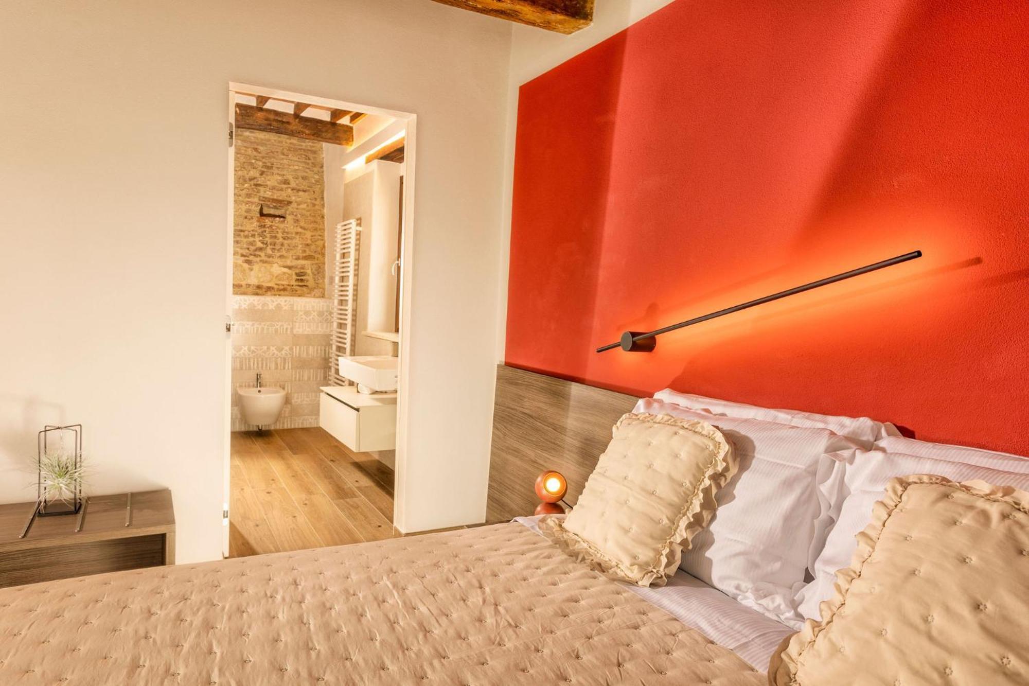 Palazzo Falcinelli Luxury Room In Montepulciano Center With Air Conditioning And Elevator Eksteriør bilde