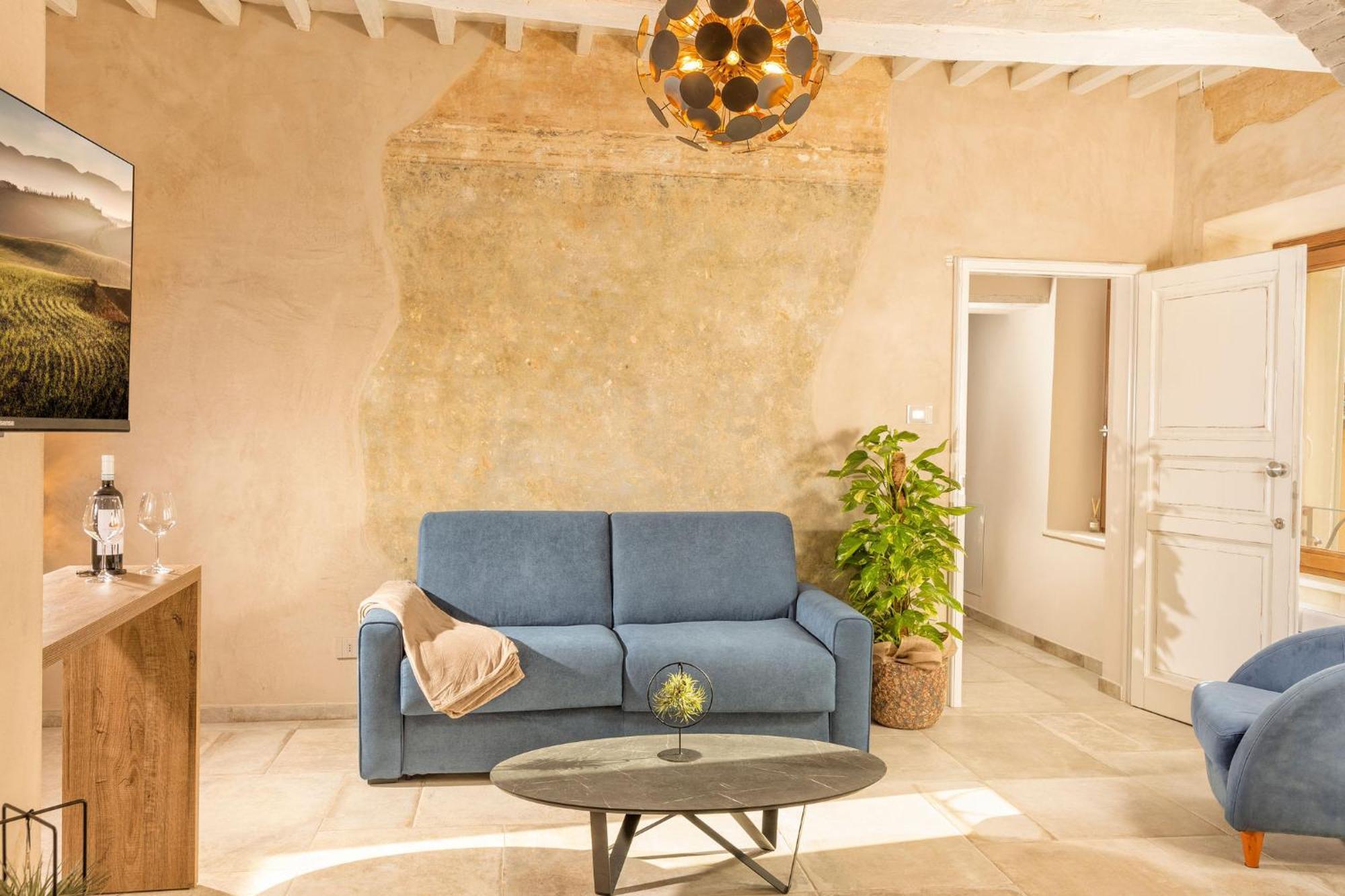 Palazzo Falcinelli Luxury Room In Montepulciano Center With Air Conditioning And Elevator Eksteriør bilde